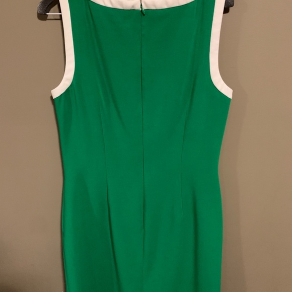 Banana republic green dress with white trim. - Picture 5 of 8